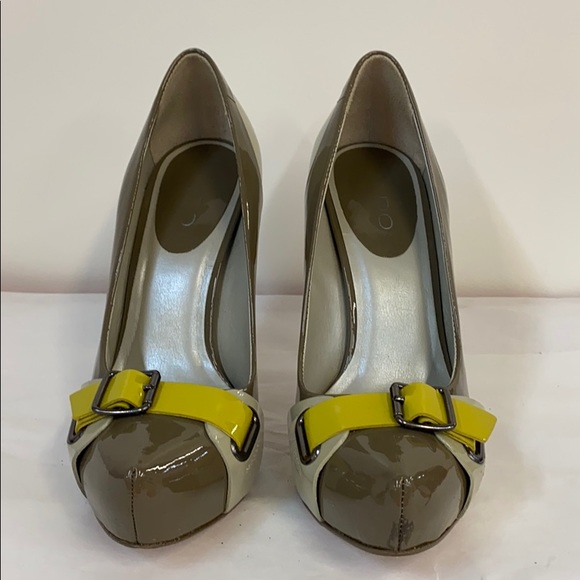 Aldo Cream Taupe front Buckle Platform Shoes - Picture 2 of 9